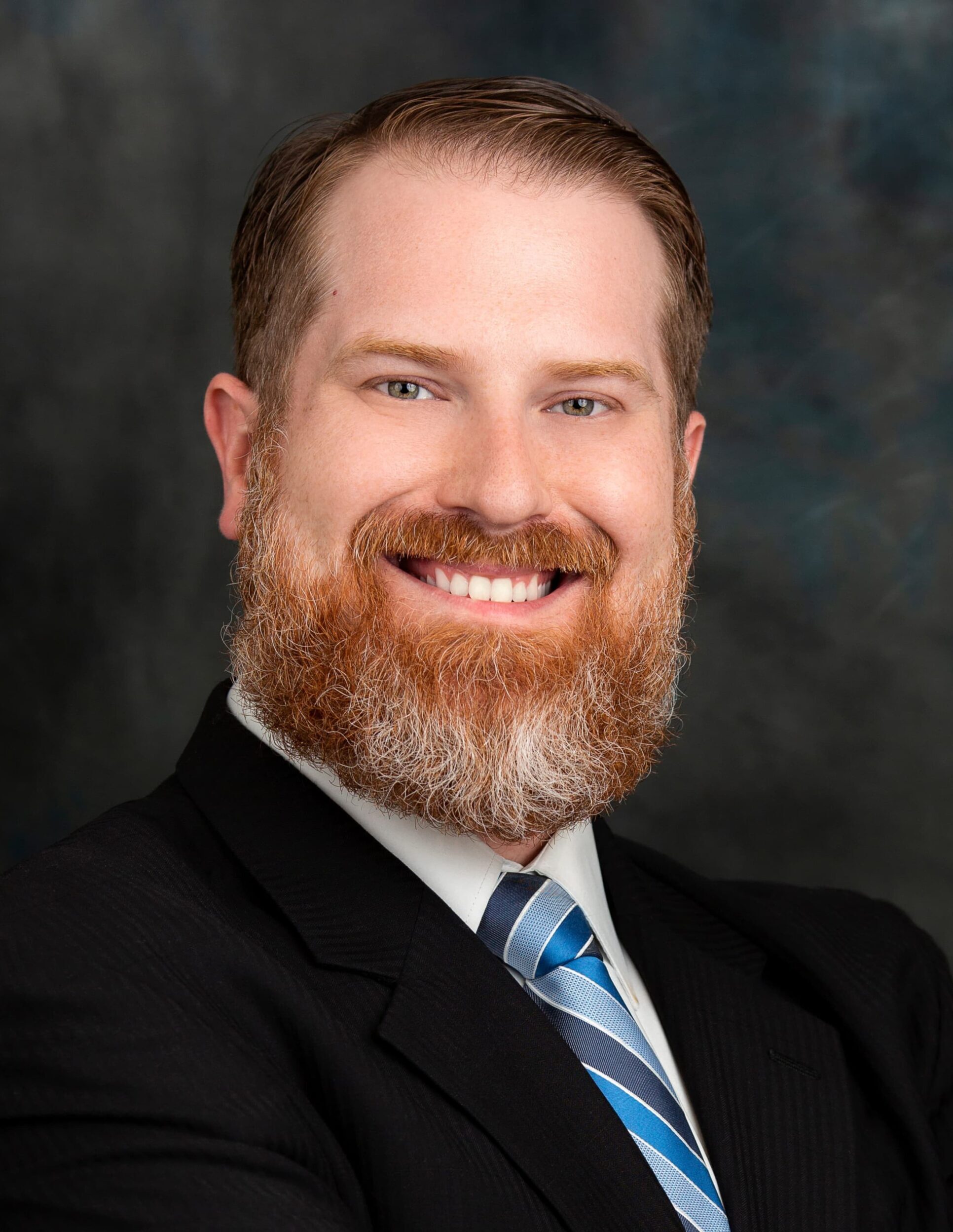 Headshot of Robert McGlynn